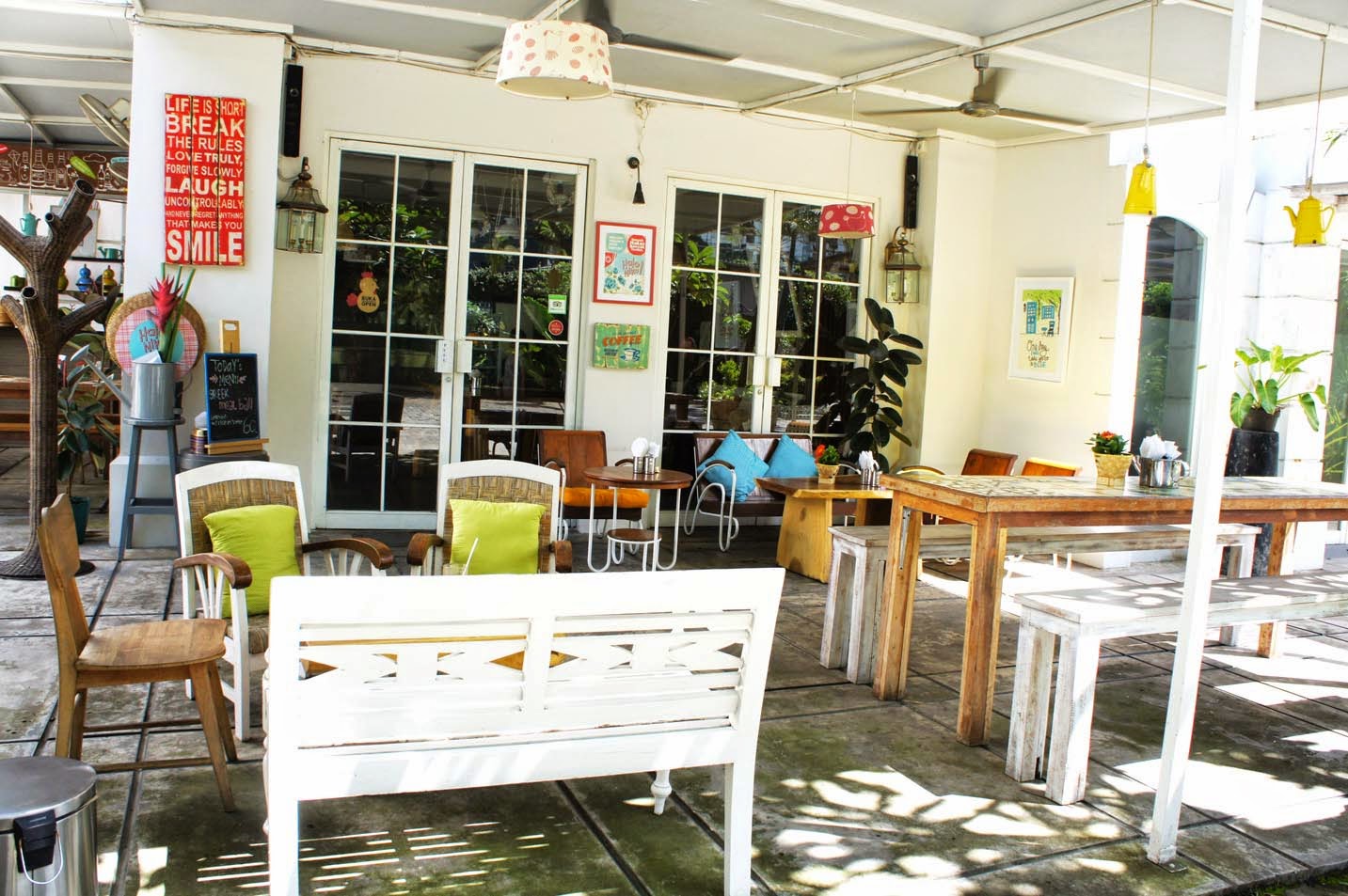 Ternyata Ini Daftar Cafe Di Jakarta yang Boleh Membawa Hewan Peliharaan